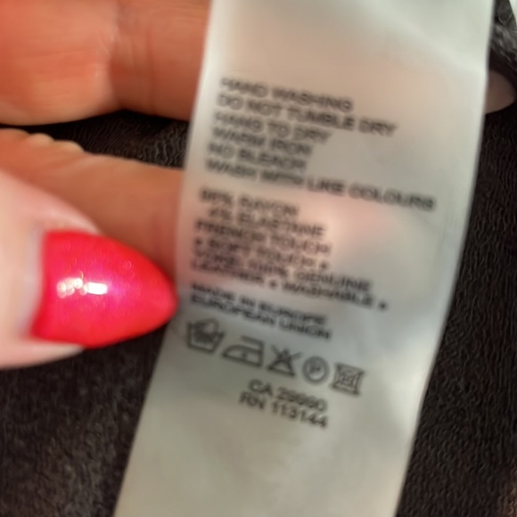 Majestic Filatures du Lion Leather Deluxe Tee Washable French Touch Medium Brown - Picture 9 of 13